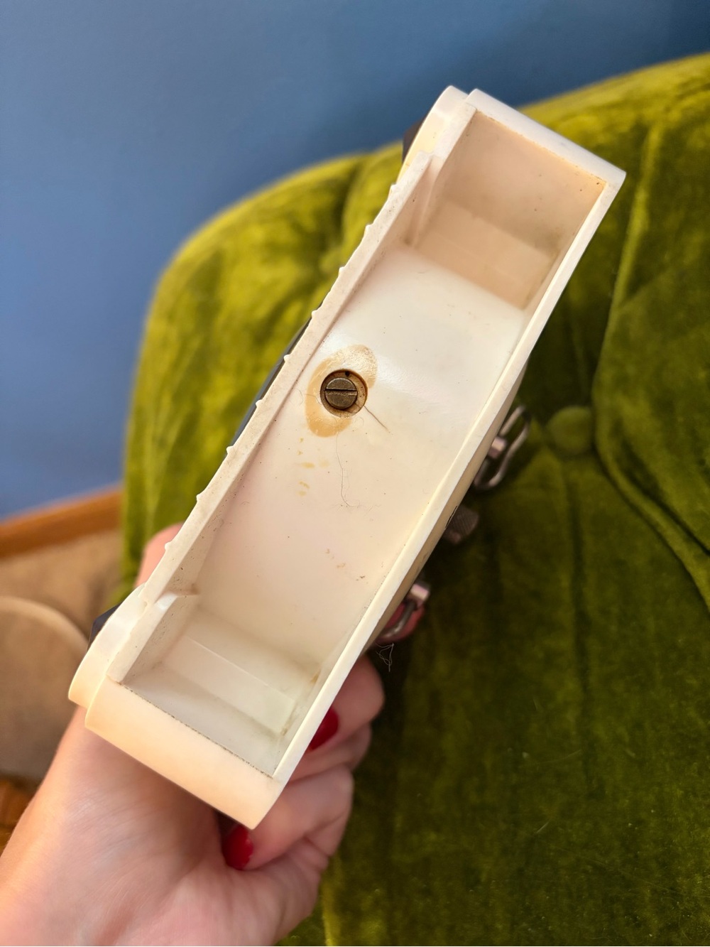 1940s Wartime White Bakelite Gold French Wind Alarm Clock Jadeite Hands WORKS - Picture 4 of 5